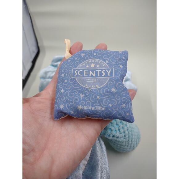 Scentsy Buddy Terra Triceratops Dinosaur Plush Stuffed Animal 16" with Scent Pak - Picture 10 of 10